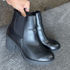 Sleek Black Ankle Boots for Women